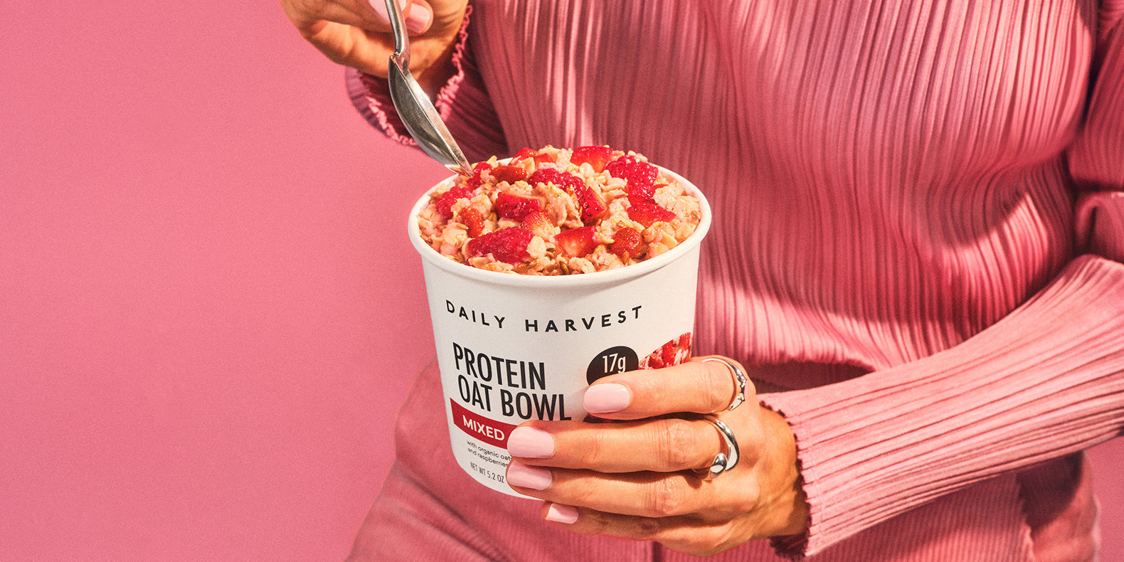 Overnight Oats vs Oatmeal: What’s the Difference?